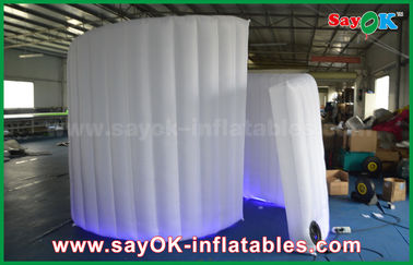 Party Photo Booth 210D Oxford Fabric Inflatable White Spiral Wall สำหรับ Photo Booth Tent รับประกัน 1 ปี