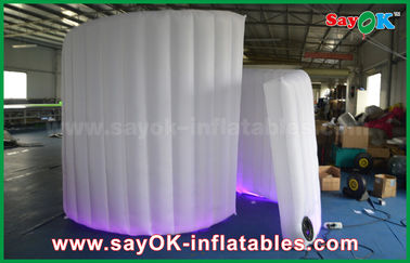 Party Photo Booth 210D Oxford Fabric Inflatable White Spiral Wall สำหรับ Photo Booth Tent รับประกัน 1 ปี
