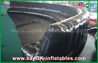 สินค้าพองที่เป็นมิตรกับสิ่งแวดล้อม 6 - 10 เมตร Black Hermetically Sealed 0.6mm PVC Inflatable Sofa