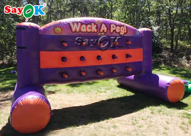 เกมกลางแจ้งทำให้พอง 3.6 * 1.2 * 1.8M เกมกีฬาทำให้พอง Wack A Peg Commercial Inflatable Whack A Wall Game