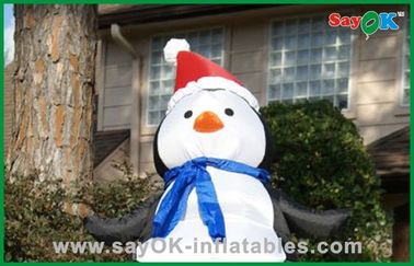 Santa น่ารัก Santa Snowman ตกแต่งวันหยุดพองด้วย Santa Hat