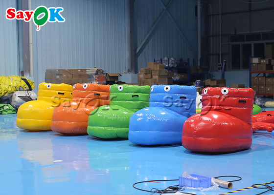 เกมสนามหญ้าทำให้พอง 1.6x1.2x0.9m Airtight Inflatable Shoes สำหรับการแข่งขันในทีม