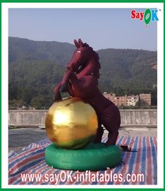 บอลลูนตัวละครอัดลม กิจกรรม ม้าอัดลม ผ้าออ็กซ์ฟอร์ด / PVC ความสูง 3m - 8m SGS