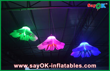 ไฟเบอร์กลาสสีม่วง / สีเขียวประดับประดาด้วยแสงไฟทำให้โคมไฟติดเพดาน
