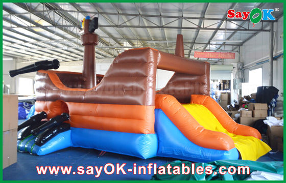 รูปเรือแคทเชอร์ขนาดใหญ่พองปราสาทปราสาทสไลด์สำหรับการเล่นชนิดต่างๆ