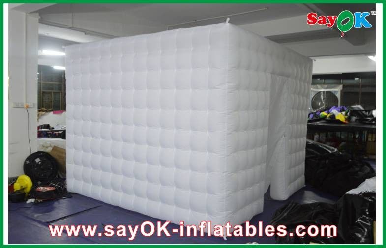 เช่าบูธภาพถ่ายพอง บูธภาพถ่ายพองที่น่าสนใจพร้อมการพิมพ์โลโก้หนึ่งประตู